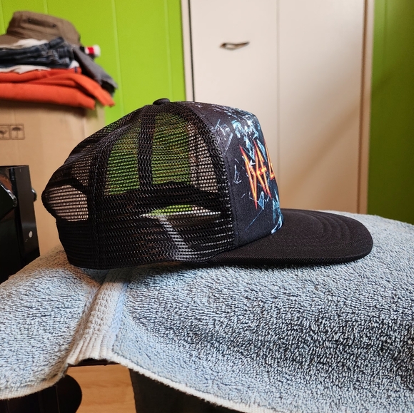 Def Leppard hat - Picture 2 of 2